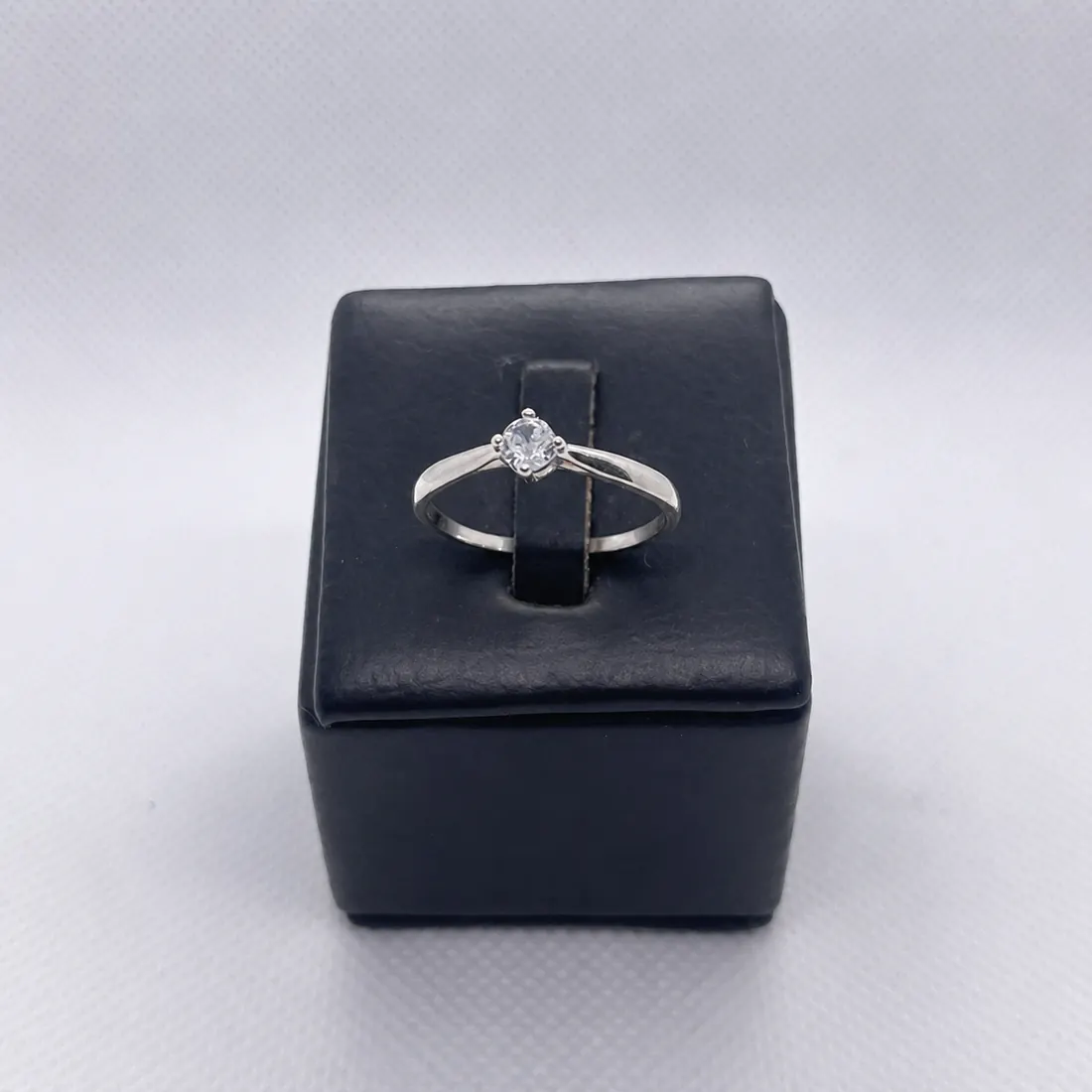 Anel PRATA 925/950 PEDRA ZIRCÔNIA — foto 1 de 1